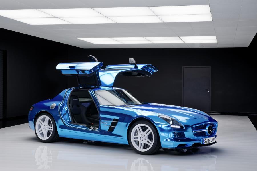  Mercedes-Benz SLS AMG Electric Drive concept 2012 года  (фото 13 из 30)